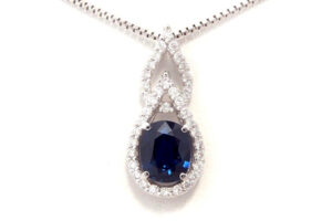 サファイアのリングをネックレスにリフォーム