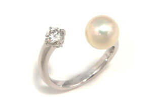 パールのペンダントとダイヤモンドリングをリングにリフォーム