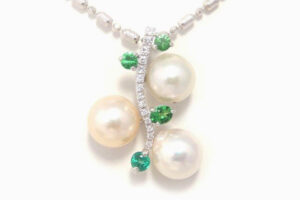 パールのリングとイヤリングを使ってネックレスにリフォーム