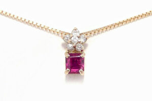 ルビーのリングをネックレスにリフォーム