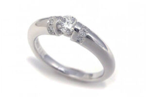 立て爪ダイヤモンドリングをリフォーム